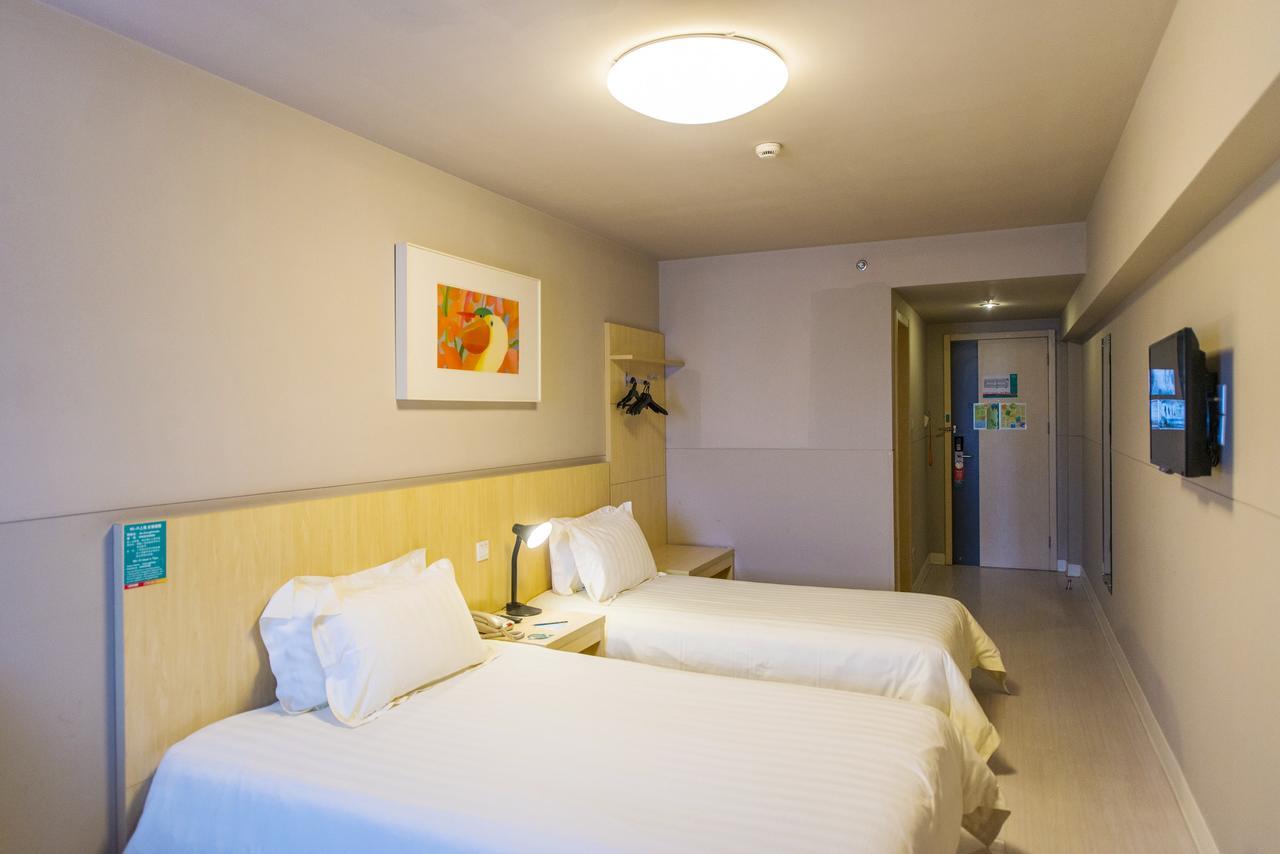 Jinjiang Inn Wanda Plaza Hotel Taiyuan Street Шънян Екстериор снимка