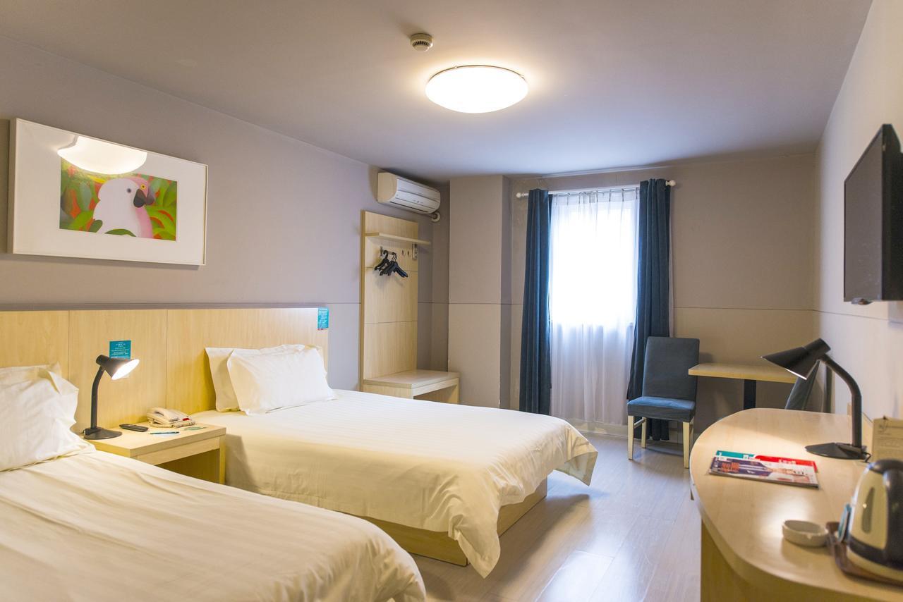 Jinjiang Inn Wanda Plaza Hotel Taiyuan Street Шънян Екстериор снимка